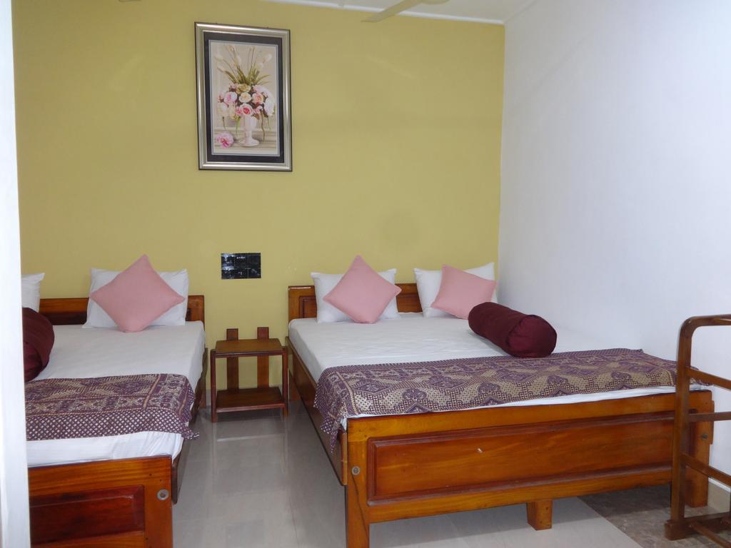 Dutch Bay Beach Cottages Trincomalee Exterior photo